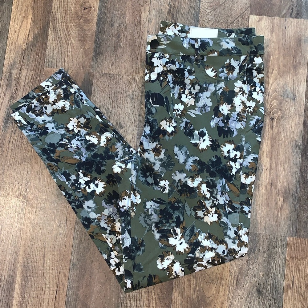 Jules & Leopold Casual.  The 5 pocket Skinny.‎  Size Large.  Flora Print.